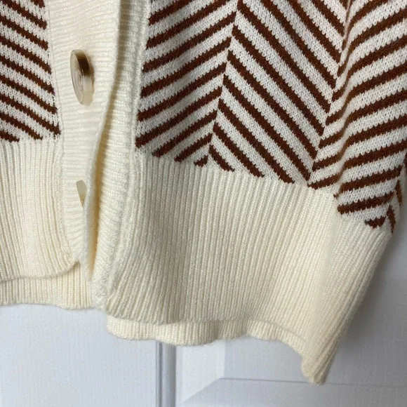 Brown and Cream Chevron Cardigan - Picture 5 of 9